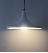 MYLİGHTS  RETRO BEYAZ İÇİ BEYAZ BETAL SARKIT AVİZE 36 CM (Siyah)