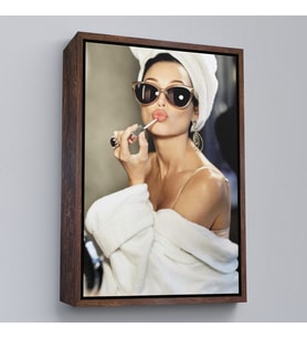 Çerçeveli Audrey Hepburn Kanvas Tablo (Kahverengi)