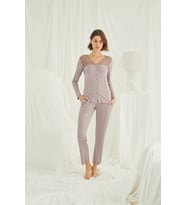 Monamise Kadın Yakası Kolu ve Omzu Dantelli Önü Boydan Düğmeli Pijama Takımı