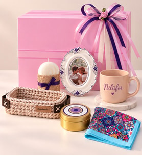 Ng Gifts Premium Kişiye Özel Fotoğraflı Çerçeveli El Emeği Örgü Sepette Mor Hediye Seti