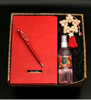 Kişiye Özel Kırmızı Termo Defter& Kırmızı Touch Pen& Eyüp Sabri Tuncer Kolonya& Ahşap Yıldız Model Süs Hediye Seti