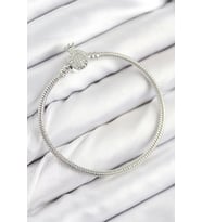 Pirinç Charm Zirkon Taşlı Taç Model Gümüş Renk Kadın Bileklik