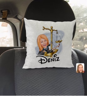 BK Gift Kişiye Özel İsimli Kadın Avukat Karikatürlü Kare Araç Koltuk Yastığı-4