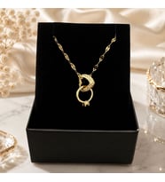BK Gift Kalp&Yüzük Figürlü Taşlı Kadın Kolye - Kararma Yapmayan Gold Çelik Kolye