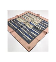 Geometrik Desen Gold Seri Twill Eşarp Eşarp Askısı ile Birlikte 90x90 cm Pudra K
