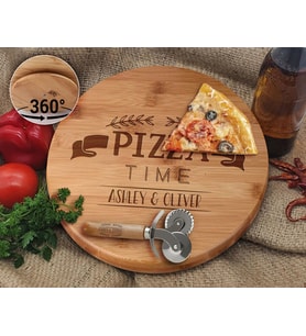 BK Gift Kişiye Özel İsimli Bambu Ahşap Döner Tablalı Pizza Tahtası-8, Pizza Kesme Tahtası Seti, Şarküteri Tahtası, Servis Tepsisi, Ahşap Tabak, Eve Taşınma Hediyesi
