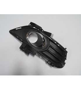FORD MONDEO- 15/18; SİS LAMBA KAPAĞI SAĞ SİS DELİKLİ (NİKELAJ ÇERÇEVELİ) (TW) 1820071 820-2061