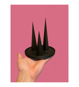 Şık ve düzenli takı sergileme standı, göz alıcı tasarım ile kullanışlılık sağlar