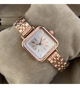 Özel Kutulu Minimal Kare Kadran Metal Kordon Rose Gold Kadın Kol Saati Ablaya Kız Kardese Sevgiliye Anneye Teyzeye Halaya Kol Saati Hediyesi Dogum Gunu Yildonumu Hediyesi Hanima Ese Sevgiliye Hediye