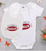 BK Kids Darluk Tasarımlı Beyaz Bebek Body Zıbın ve Mama Önlüğü Hediye Seti-1