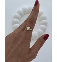 Özel Seri Beyaz Opal Taş Gold Ayarlanabilir Yüzük