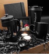 Öğretmenler Gününe Özel 400 ML Çelik Termos & French Press & Kişiye Özel Plakalı Defter & Siyah Kupa & İkili Mum & Çerçeve