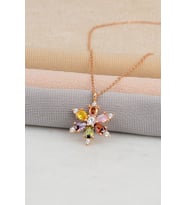 925 Ayar Gümüş Zincirli Rose Kaplama Mix Taşli Lotus Kamelya Çiçeği Kolye