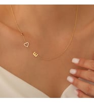 Vaoov 925 Ayar Gümüş Taşlı Kalp ve Harf Kolye (Gold)