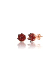 925 ayar gümüş, Garnet taşlı Rose kaplama Lotus Çiçeği küpe (STD)