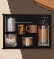 Premium Ahşap Kutuda & Cam Surahi, Cezve, Mum, Fincan, Kahve Hediye Seti