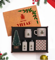 Yeni Yıl Tasarımlı Ahşap Kutu Premium Hediye Seti - Yılbaşı  Ağacı, Mum, Kahve, Fincan, Altlık