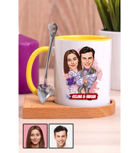 Eşe Romantik Hediye Karikatürlü Ahşap Altlıklı Sarı Kupa Bardak