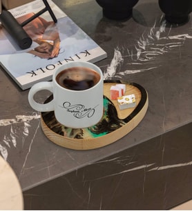 BK Gift Kişiye Özel Mermer Tasarımlı Doğal Ahşap Tabaklı Türk Kahvesi Fincanı Sunum Seti Model 18