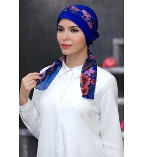 Saks Mavisi Pratik Hazır Geçmeli Tesettür Bone Sandy Kumaş Desenli Şifon Kemerli 1305D_24
