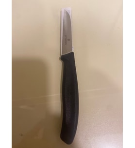 BIÇAK VICTORINOX  DÜZ SİVRİ UÇLU SİYAH KOD67403