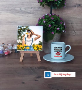 Kadın Öğretmene Hediye Fotoğraflı Dekoratif Taş, Ahşap Altlıklı Türk Kahvesi Fincanı Hediye (Model 2)