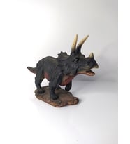 Dinazor Hayvan Triceratops Biblo Heykel Ev Ofis Dekorasyon 3D Görünümlü