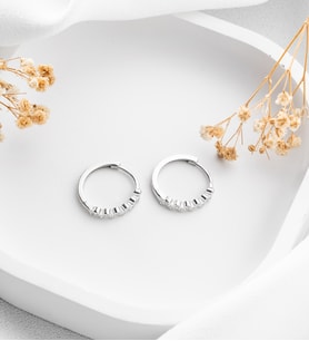 925 Ayar Gümüş Rodyum Kaplama 19 Mm Halka Yarı Örgü Model Küpe