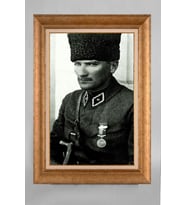Altın Varaklı Paspartulu Çerçeveli Atatürk Tablo sd736