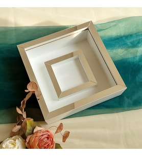 25x25 Cm Beyaz-Gümüş Fotoğraf Bölümlü Anı Çerçevesi! İsimsiz Ledsiz! Gül Saklama Kutusu