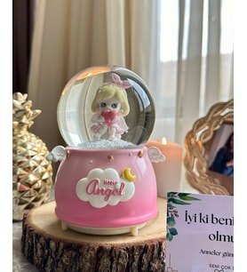 Kişiselleştirilmiş Anneler Gününe Özel Mega Boy Melek Kar Küresi Otomatik Kar Püskürtmeli Işıklı Müzikli Küre