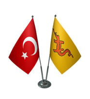 Masa Üstü Hun İmparatorluğu Bayrağı Türk Bayrağı İkili Krom Direk Masa Bayrak Seti