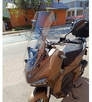 MOTOCAM Yuki Adventure 150 Ön Cam 2023-2026 Model 65cm Şeffaf Renkli 4mm ORTA BOYLU