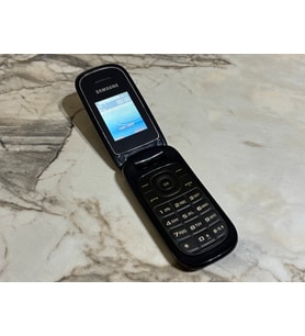 Samsung E1270 Kapaklı Tuşlu Cep Telefonu (İkinci El)