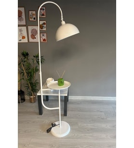 Beyaz Lambader Hareketli Başlık Sehpalı Modern Dekoratif Metal Oturma Odası Çalışma Odası