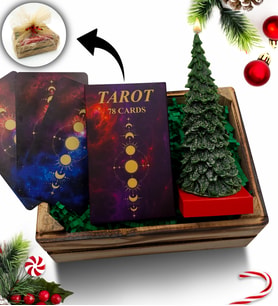 Mini Kasa İçerisinde Çam Ağacı Mum & Tarot Kartları Hediye Seti