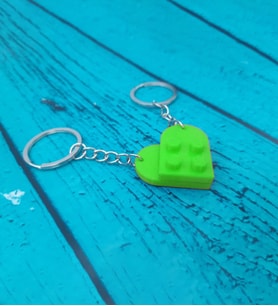 Seninle Anlam Bulurum Lego Dizayn Kalp Anahtarlık 2'li Yeşil Renk
