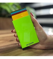 Mekanizmalı Kartlık Rfid Korumalı Alüminyum Otomatik Mekanizmalı Kredi Kartlık Renkli Metalik Fosforlu Yeşil