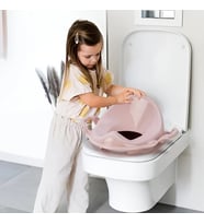 Pembe Kulplu Çocuk Klozet Adaptörü