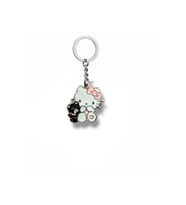 Ayıcıklı Hello Kitty Figürlü Anahtarlık – Tatlı ve Sevimli Metal Aksesuar