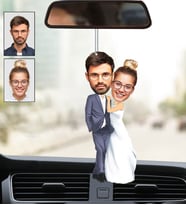 Kişiye Özel Fotoğraflı En Tatlı Çift 2 Tasarımlı Karikatür Araba Dikiz Ayna Süsü