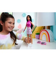 Barbie Büyüleyici Parti Bebekleri (Fashionistas), Yıldız Deseni Kıyafetli Bebek, Oyuncak (Çok Renkli)