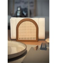 Şık Rattan Görünümlü Plastik Peçetelik 13x13 cm, Dekoratif ve Pratik Tasarım