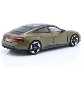 Maisto 2022 Audi RS e-tron GT 1/25 Model Araba