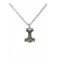 İskandinav Thor Figürlü Unisex Kolye – 60 cm Zincirli, Güç ve Mitoloji Temalı Viking Tasarım (Gümüş)