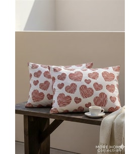 More Home Kapaklı Yastık Kılıfı (2 Adet) 50 x 70 cm Beyaz Kırmızı Kalp Desenli