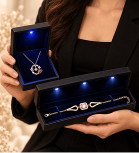 Işıklı Kutularında 925 Ayar Gümüş Set Laleli 100 Dilde Seni Seviyorum Kolye ve Rose Baget Bileklik