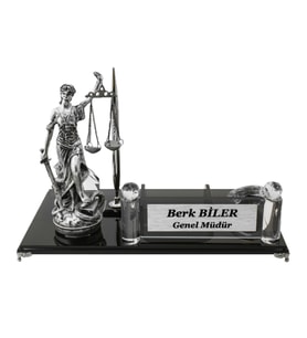 Kişiye Özel Tasarım Heykelli İsimlik Cam İsimlik Ofis İsimlik Yönetici İsimlik Kristal İsimlik