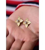 925 Ayar Gümüş Gold-rodyum Kaplama Lilyum Çiçeği Çivili Küpe