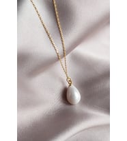 Vaoov 925 Ayar Gümüş Damla Mayorka İncisi Kolye (Gold)